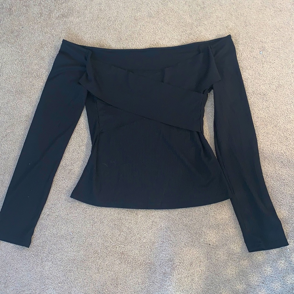 Black off the shoulder long sleeve top from SHEIN size large